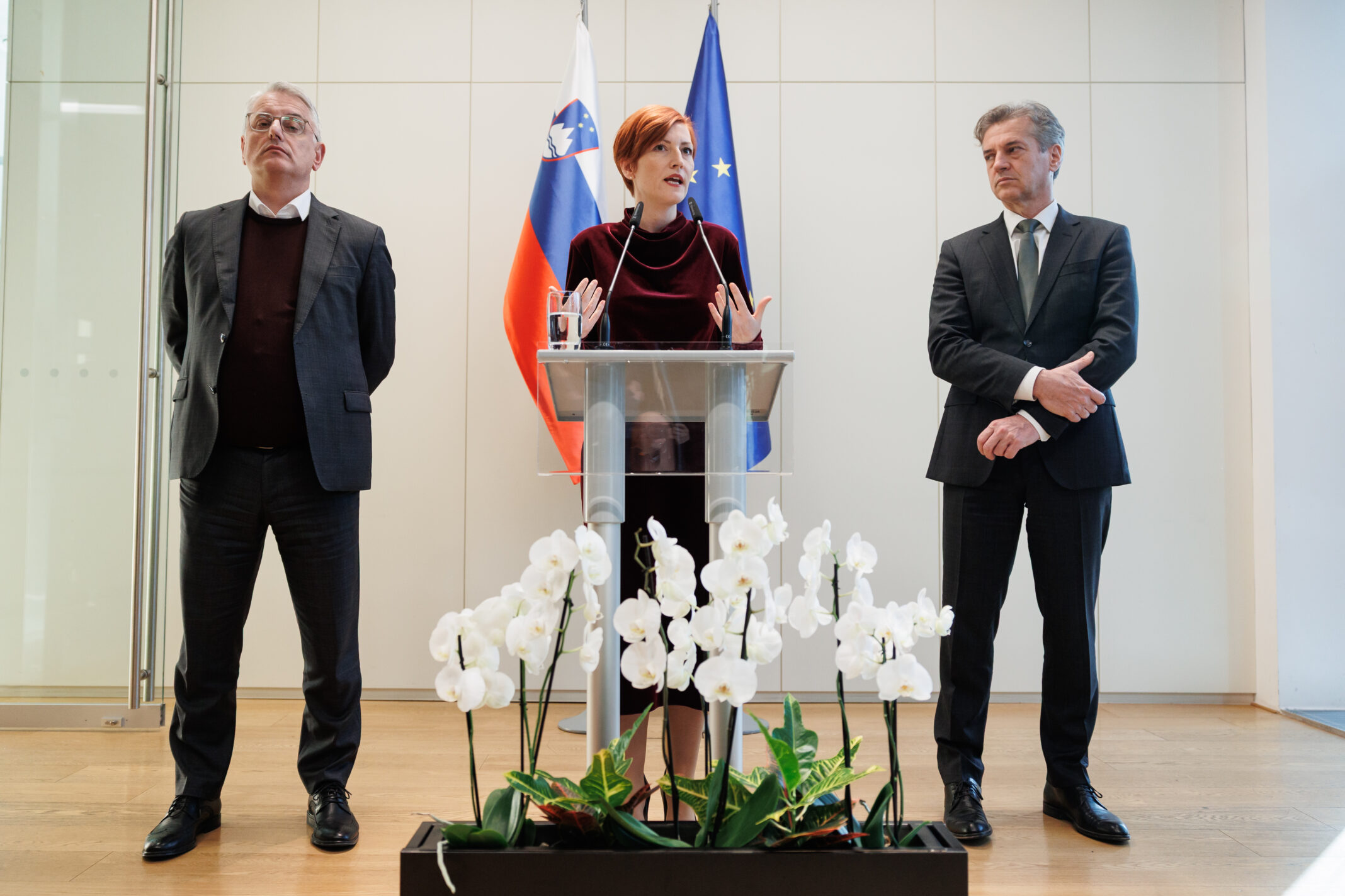 sta-vlada-brdo-koalicija-han-golob-vrecko-2136x1424